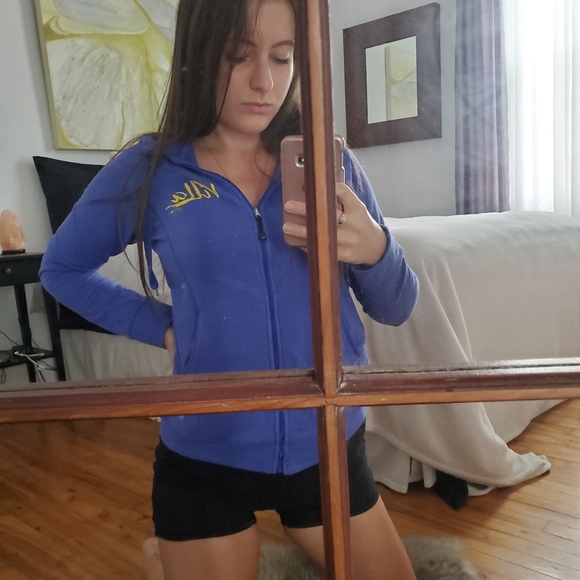 Villa St Low hoodie - Picture 1 of 5